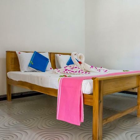 Beach Lagoon Parans Hotel Arugam Bay Buitenkant foto
