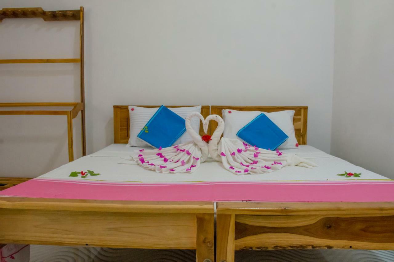 Beach Lagoon Parans Hotel Arugam Bay Buitenkant foto